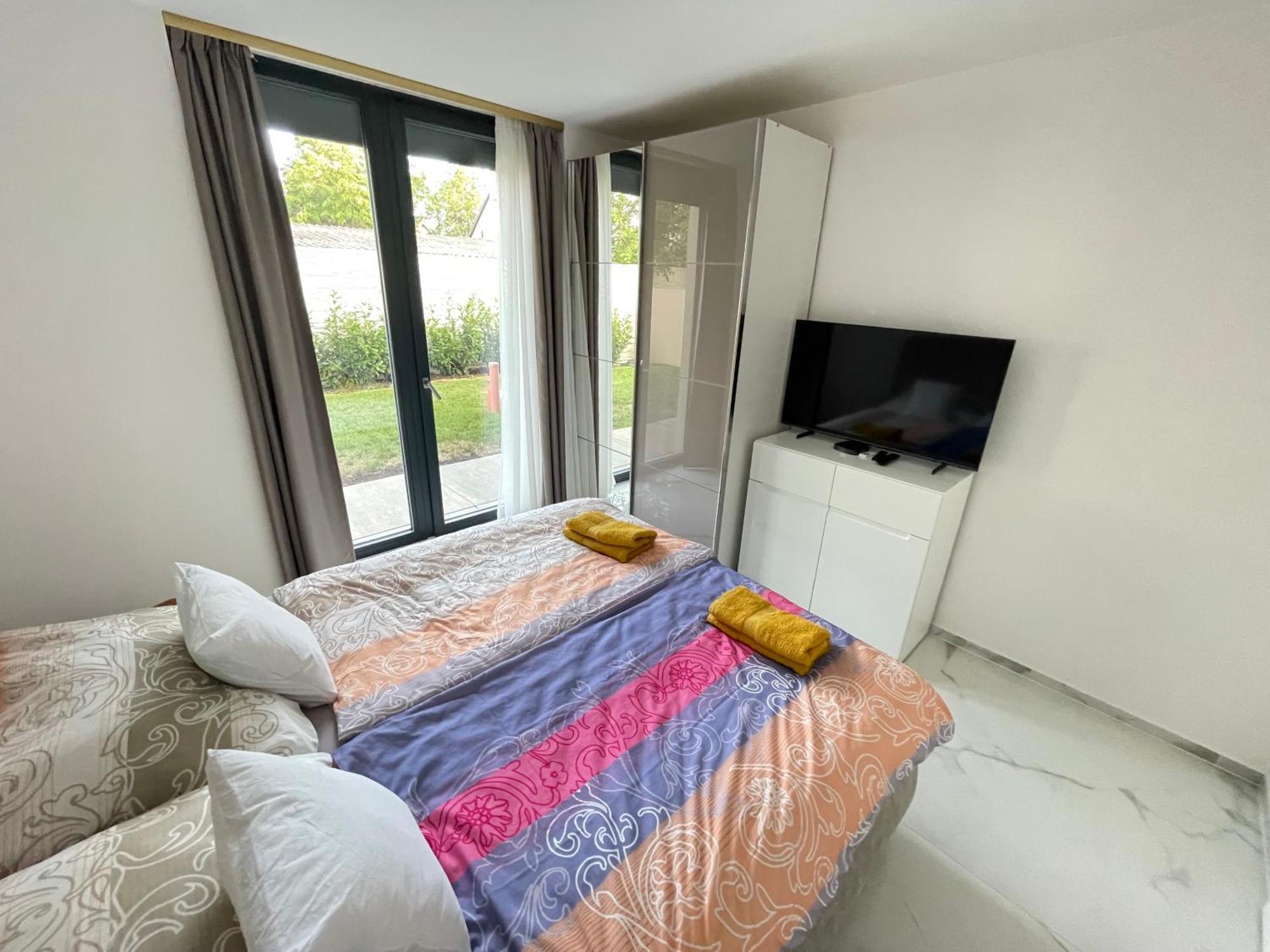 Luxury In Balatonalmadi, Almadi Lux Iii - Pure Gold Balatonalmadi